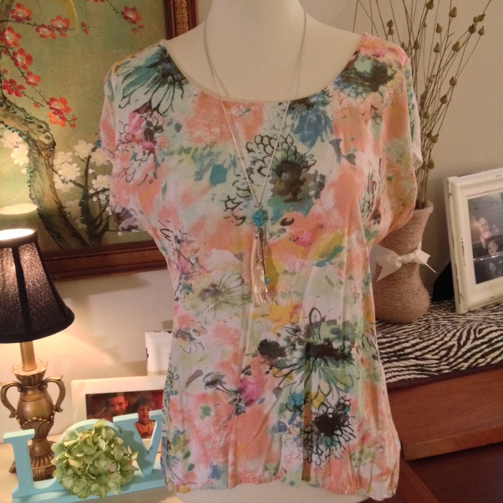 Floral Watercolor Short sleeve Top